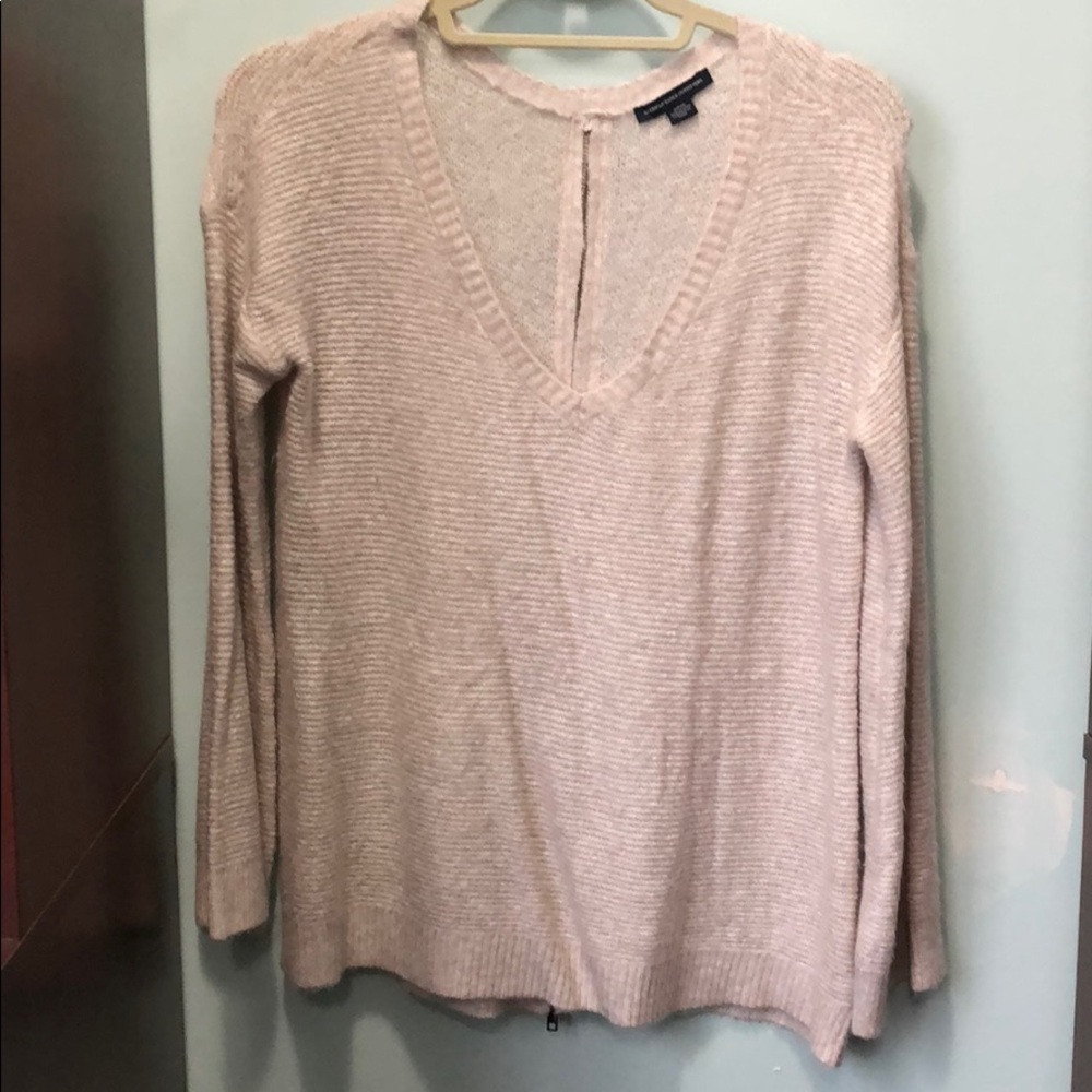 American Eagle v neck sweater